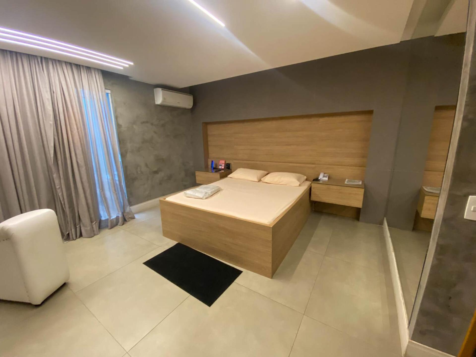 Love hôtel Caricia (adults Only)