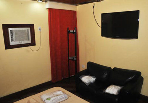 Caricia (adults Only) Love hôtel